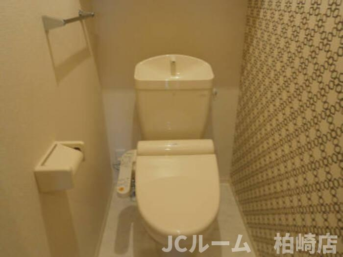 柏崎市茨目１丁目のアパートのトイレ