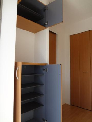 【その他】 | サンライズⅡ | 下足箱（イメージ）