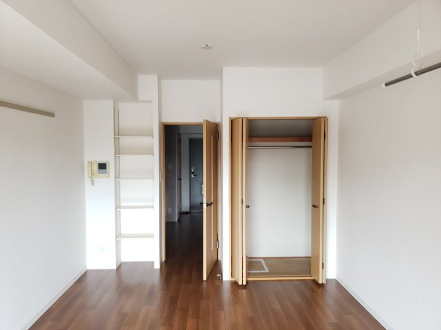 ランドスケイプアーバンストリートの居間・リビング