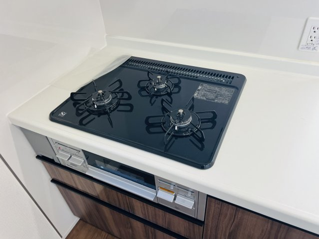 知多市八幡深山口50番60『仲介手数料無料』新築戸建てのキッチン