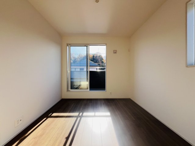 知多市八幡深山口50番60『仲介手数料無料』新築戸建ての洋室