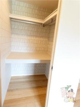 グレースヴィラ西崎の収納|ウォークインクローゼット