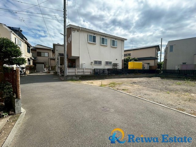 売地　茅ヶ崎市松が丘2丁目の前面道路含む現地写真