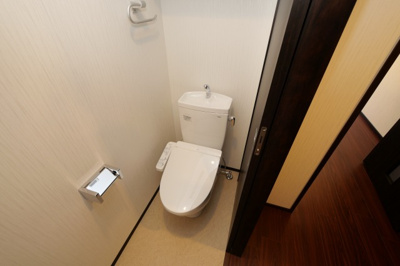 【トイレ】 | プレジオ弁天町 | ゆったりとした空間のトイレです