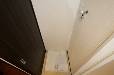 【設備】 | プレジオ弁天町 | 洗濯機置き場です