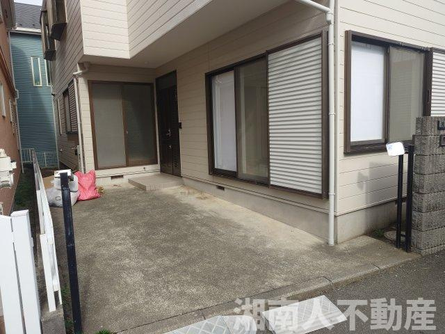 中古戸建　茅ヶ崎市出口町の駐車場|駐車場があります