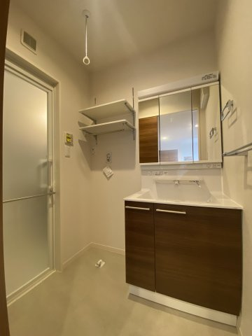 シャーメゾントーワの独立洗面台