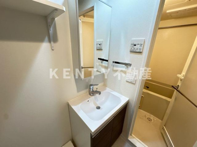 【洗面所】 | ラフィスタ下丸子 | ゆったりとスペースのある洗面所