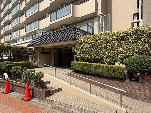 シティハイツ古川橋　6階のエントランス