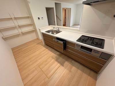 【キッチン】 | Heartful-Town守山区上志段味９期全２棟【上志段味小　志段味中】 | LINEから簡単お問合せ可能！
友達検索で@nqk7328tです！。