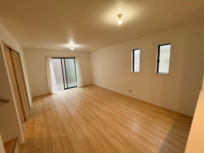 【居間・リビング】 | Heartful-Town守山区上志段味９期全２棟【上志段味小　志段味中】 | 今すぐのご案内可能です！→  0120-336-922　までお気軽にお問い合わせください。