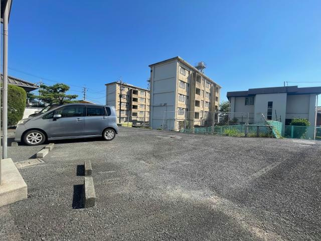 スカイハイツ徳山の駐車場