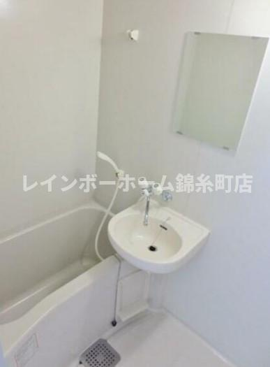 サンジェルシーネの浴室