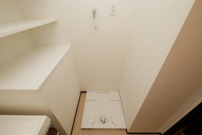 【設備】 | プレジオ大正 | 洗濯機置き場です