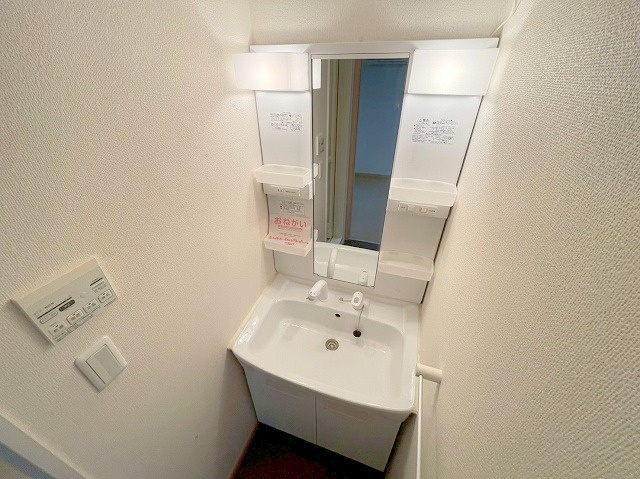 カーサユタカの独立洗面台