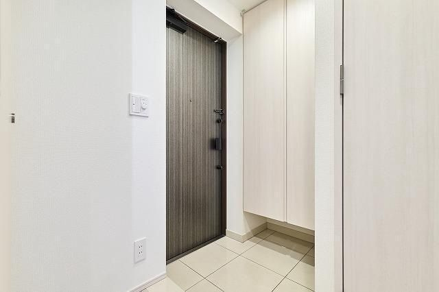 ディームス大手町ノースの玄関