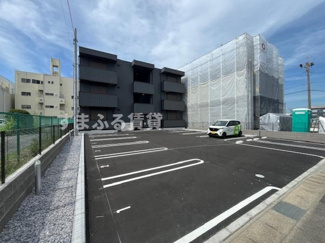 【駐車場】