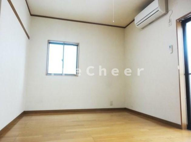 フラット瑠璃の居間・リビング