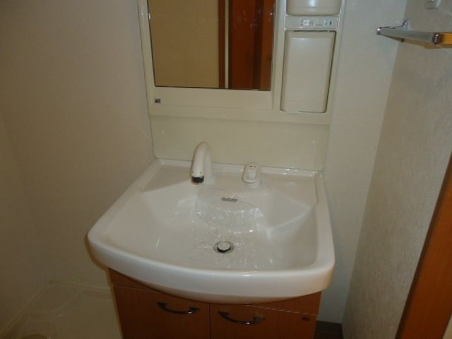 クレシアの洗面所