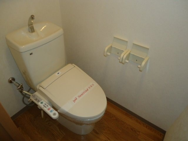 クレシアのトイレ