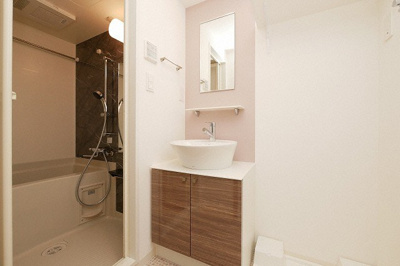 【洗面所】 | MELDIA CREST TAPP NAMBA-WEST | 忙しい朝には欠かせない洗面所です