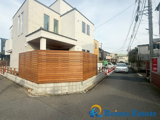 新築戸建　茅ヶ崎市浜竹4丁目の前面道路含む現地写真