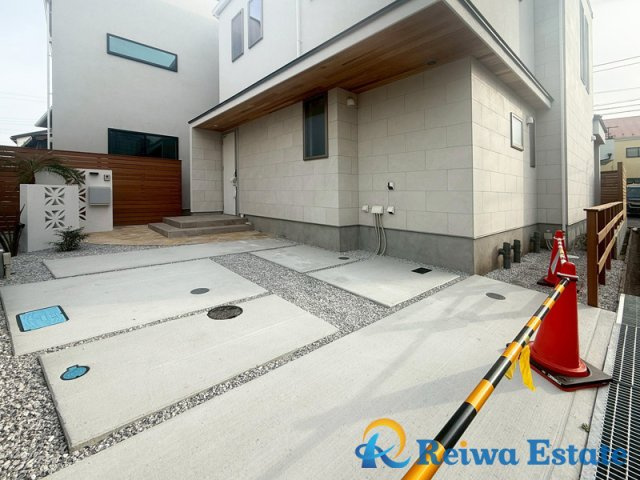 新築戸建　茅ヶ崎市浜竹4丁目の駐車場