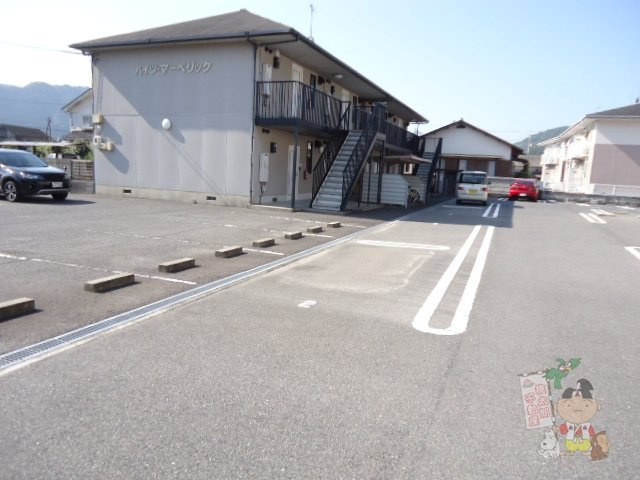 ハイツアンジェリー　Ｂの駐車場