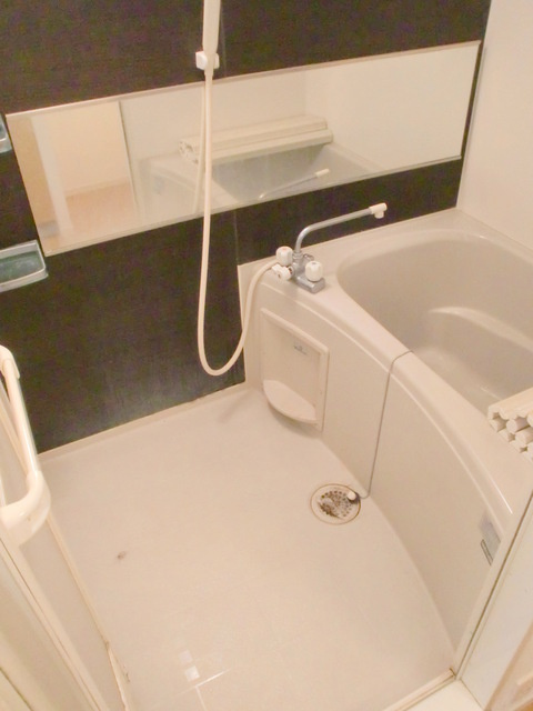 ハイムシャインの浴室|★乾燥機付きバス★