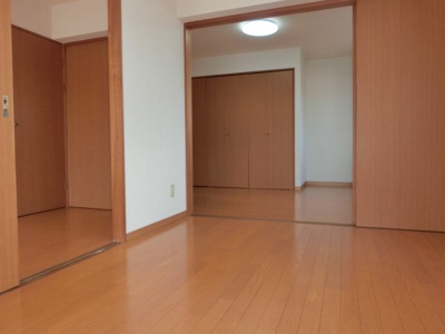 【洋室】 | メゾン内田 | 使い勝手のいい洋室です