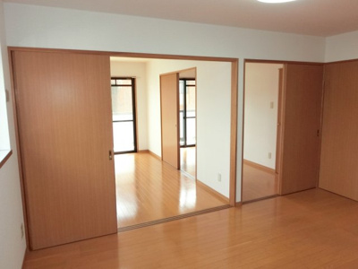 【居間・リビング】 | メゾン内田 | ゆったりとしたリビングです