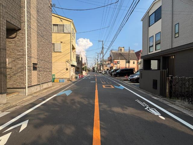 江戸川区宇喜田町の中古一戸建の前面道路含む現地写真|前面道路 