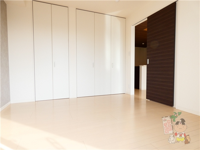 エストガーデン青江の洋室