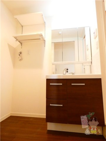 エストガーデン青江の洗面所