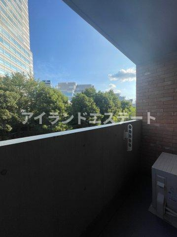 Saito BLD　陽当たり良好　ネット無料　バストイレ別のバルコニー