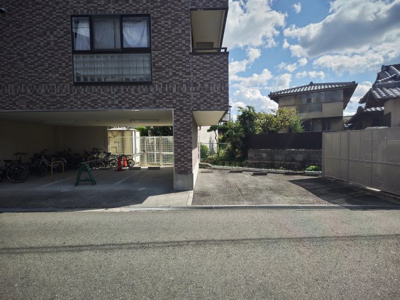 【駐車場】 | サニーコート石橋 | 駐車場があります