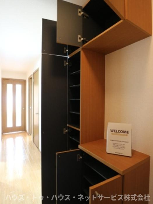 ル・モンテスト　Ｆの玄関