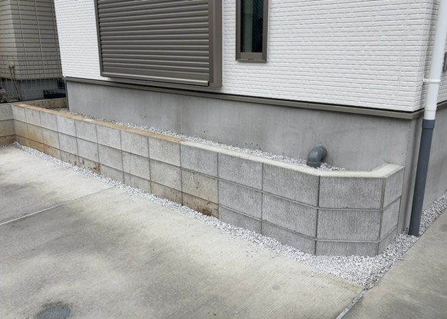 【庭】 | 庭があることでガーデニングや家庭菜園はもちろん、こどもの遊び場やペットを放して遊ぶことができます。また、家の周囲に余裕があるということです。隣地との間があれば、十分な日当たりと、風通しが確保できます。