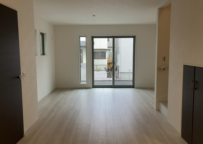 【居間・リビング】 | リビングの間取りの種類は大きくわけてリビングとダイニングが別になっているタイプ、リビングダイニング一体型です。どちらも一長一短ですので、家を選ぶ時はその両面をチェックして決めるようにしましょう。