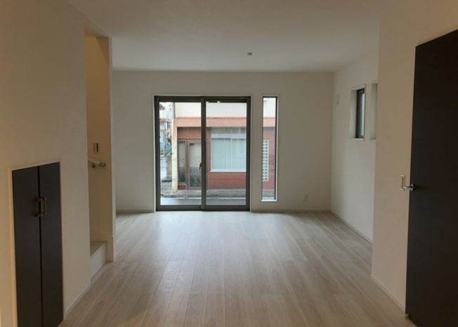 【居間・リビング】 | リビングの間取りの種類は大きくわけてリビングとダイニングが別になっているタイプ、リビングダイニング一体型です。どちらも一長一短ですので、家を選ぶ時はその両面をチェックして決めるようにしましょう。