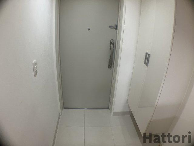 アスリート江坂Ⅱ番館の玄関