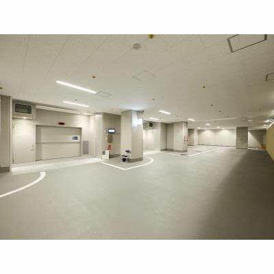 港区浜松町１丁目の賃貸マンションのロビー|駐車場 