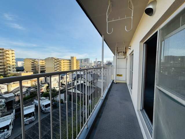 和泉府中ハウスA棟のバルコニー