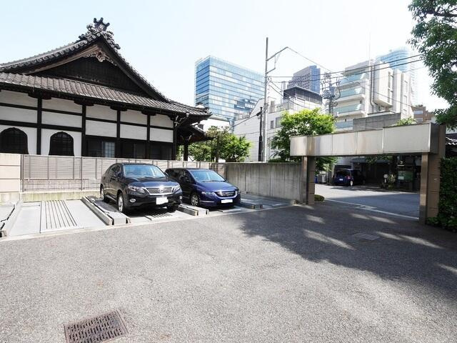 港区赤坂１丁目の賃貸マンションの駐車場| 