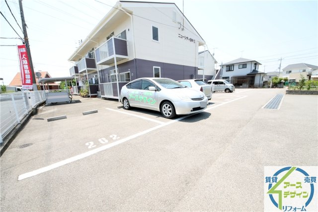 ニューシティ田中2の駐車場