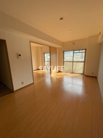 グドゥウェル新石切の居間・リビング