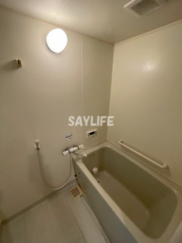 グドゥウェル新石切の浴室