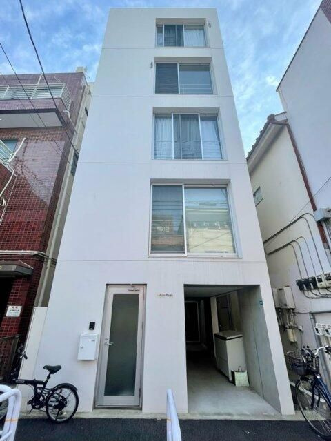 ホワイトピーク椎名町の外観
