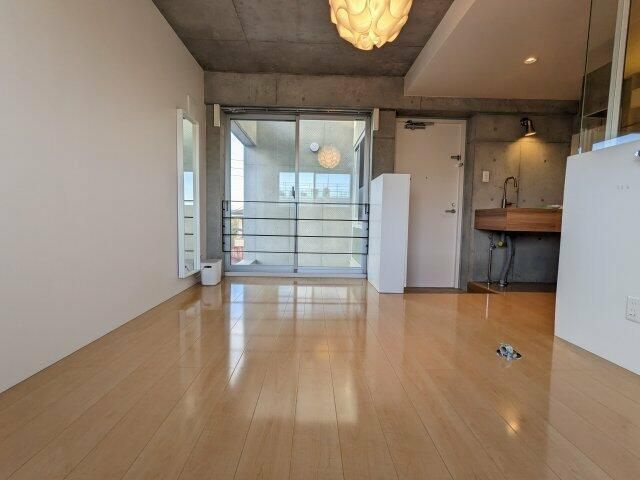 ホワイトピーク椎名町の洋室