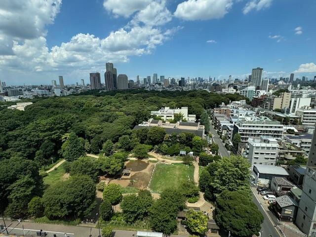 港区白金台３丁目の賃貸マンションの展望|エレベーターホールからの眺望 
